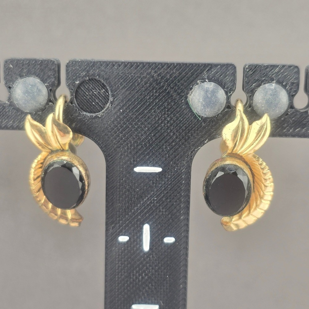 Vintage Estate Screw Back Earrings Gold Filled Black Oval Stone